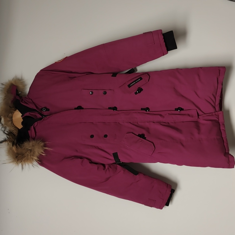 Canada Goose Pink Ski & Snow Jacket Fits like Small